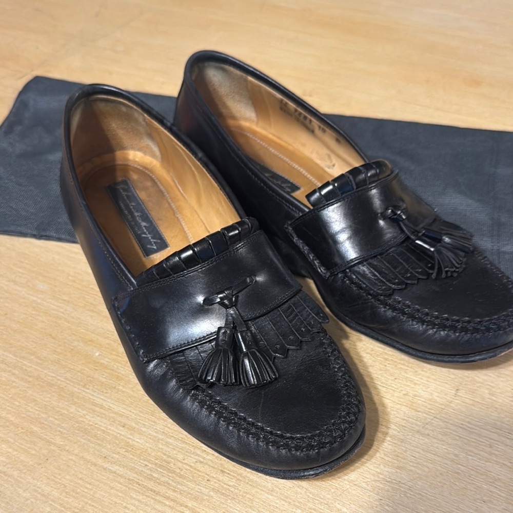 Johnston & Murphy Black Leather Men's Loafers size 10M